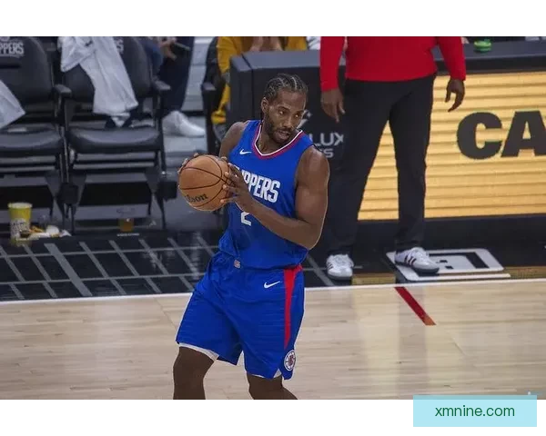 莱昂纳德率队赢得胜利 关键时刻要智慧掌控比赛主动权